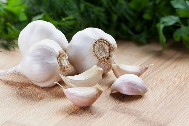 Garlic or lehsun as carminative, aphrodisiac, expectorant, anthelmintic, antibacterial, antioxidant. Lowers blood pressure, cholesterol levels hence treats atherosclerosis